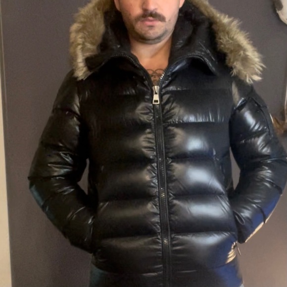 Moncler puffer coat with fur - Picture 5 of 6
